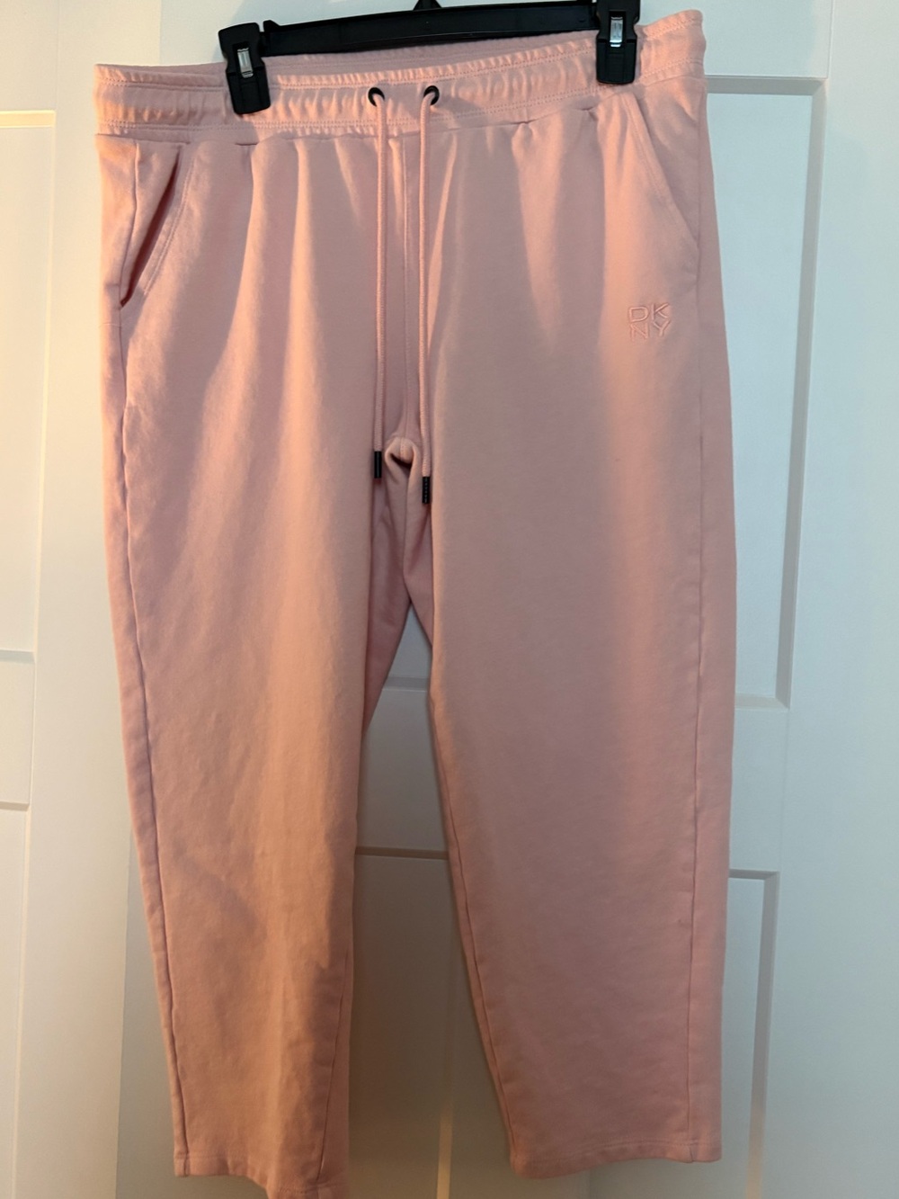 DKNY Soft Pink Drawstring Capris Size Medium